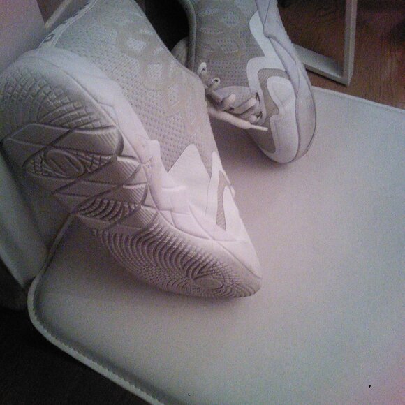 LAMELO puma basketball 1 ball shoes size 8.5 most new wearing 1 times - Picture 8 of 10